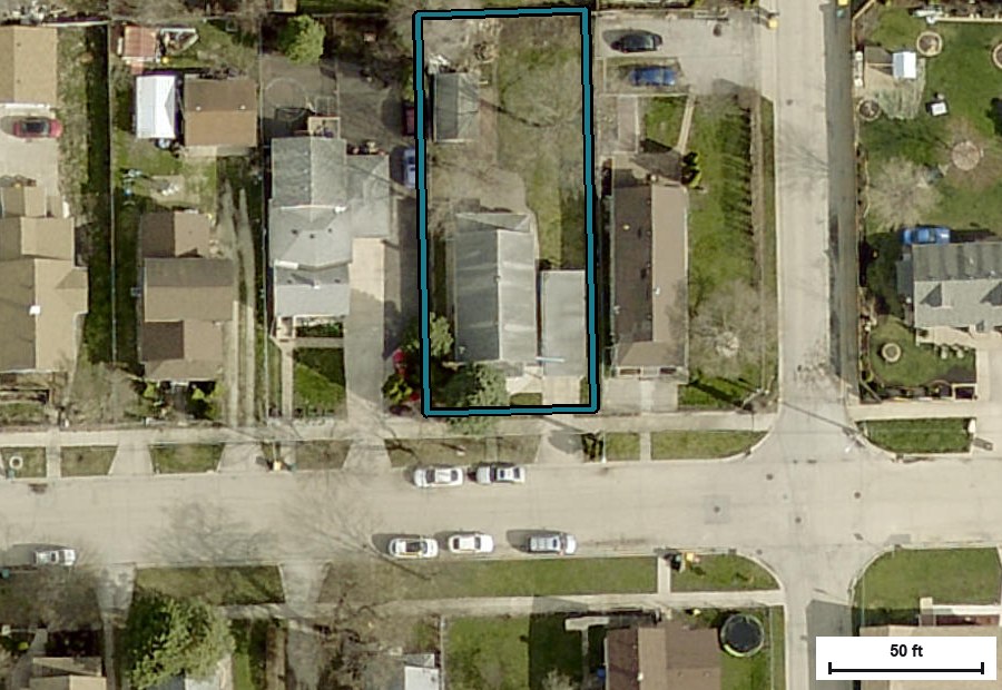 Aerial view of 725 Chase Ave